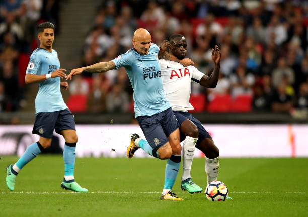 似腳踝受傷 似腳踝受傷